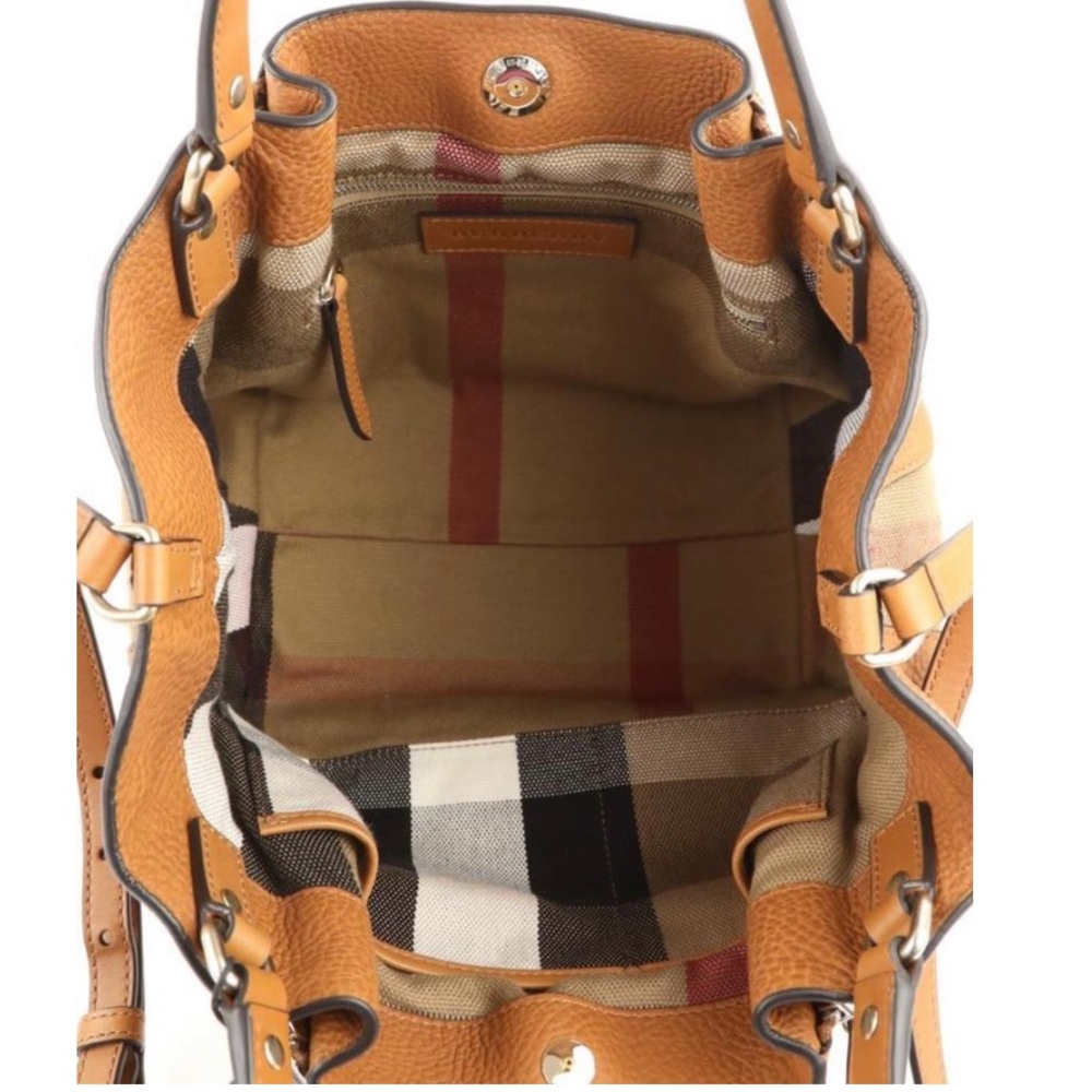 ❌SOLD❌ Burberry Maidstone Small Leather Satchel - Picture 5 of 11
